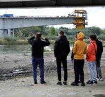 Wizyta młodzieży OHP w okolicach budowy mostu na rzece Dunajec.